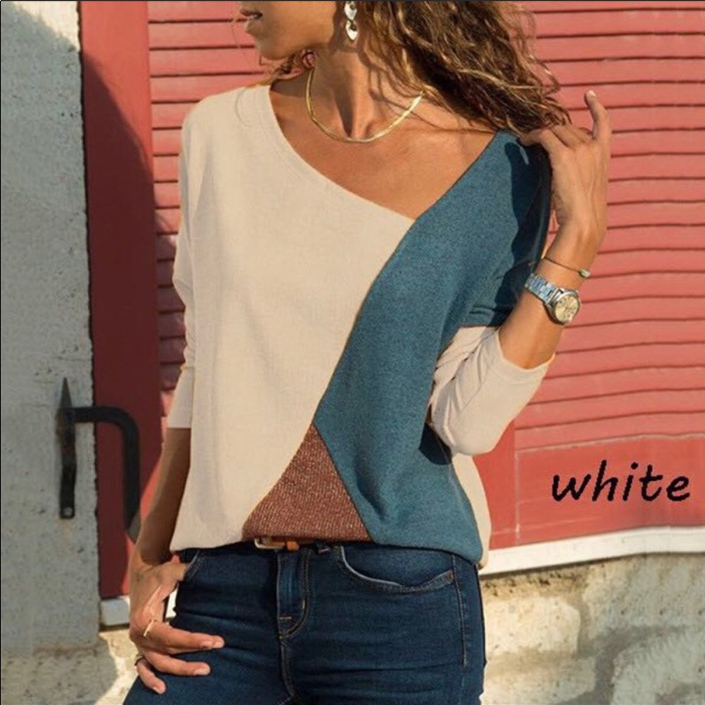 💜Sexy abstract top!